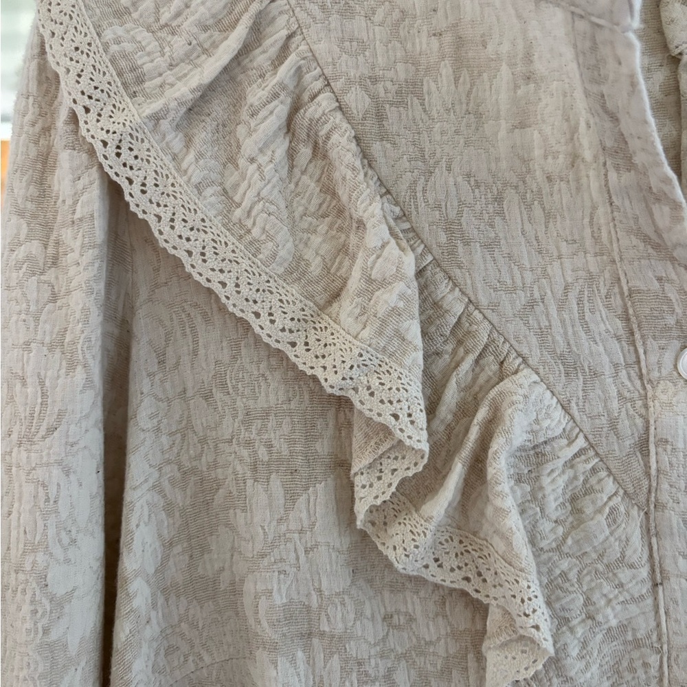 FRNCH Cream Textured Ruffle-Yoke Long Sleeve Blouse - Picture 4 of 7